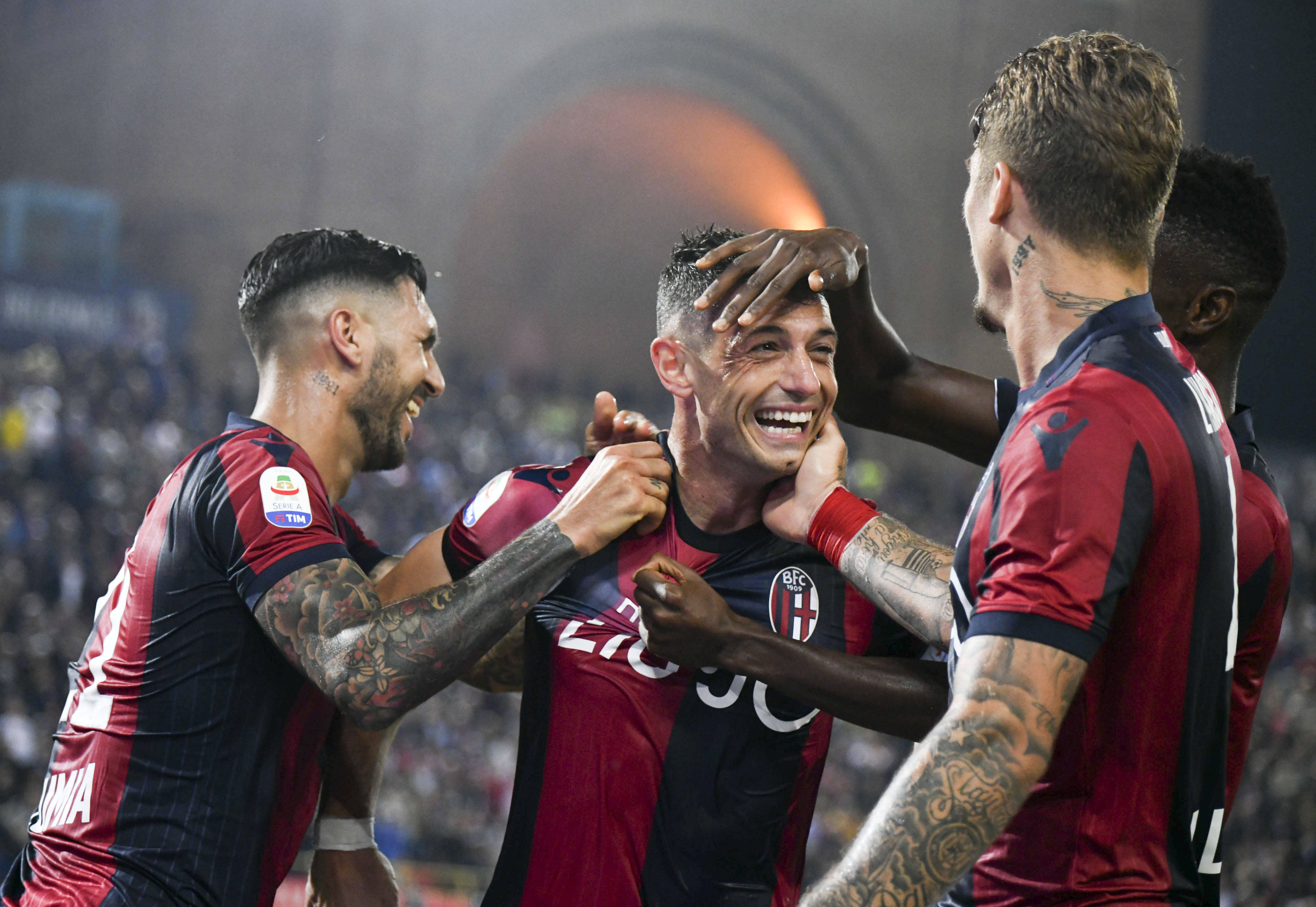 包含意甲激烈角逐,比分1-0,关键进球由C罗完成,比赛中成功抢断率73%的词条 包含意甲激烈角逐,比分1-0,关键进球由C罗完成,比赛中成功抢断率73%的词条