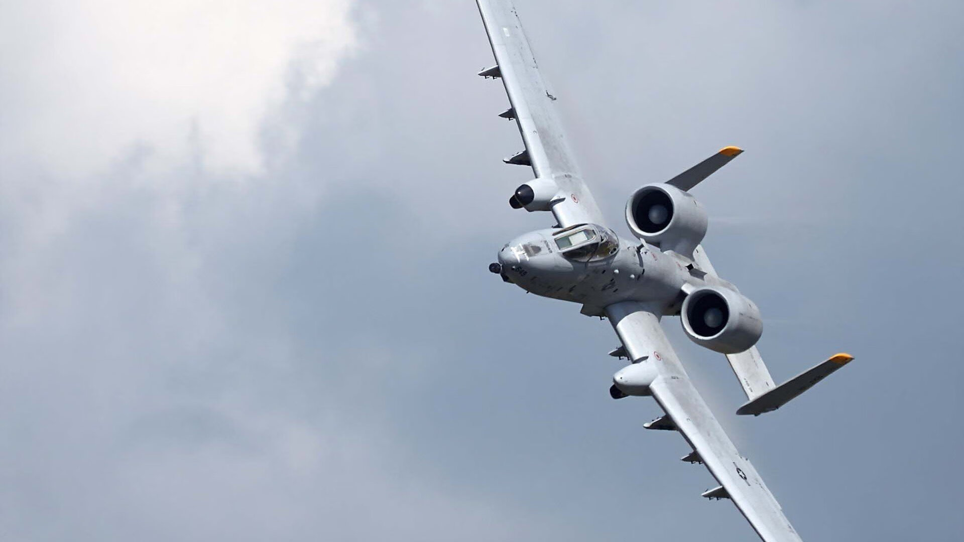 AC MILAN SPORTS全站-国足平均传球长度趋势分析，足球比赛传球次数统计