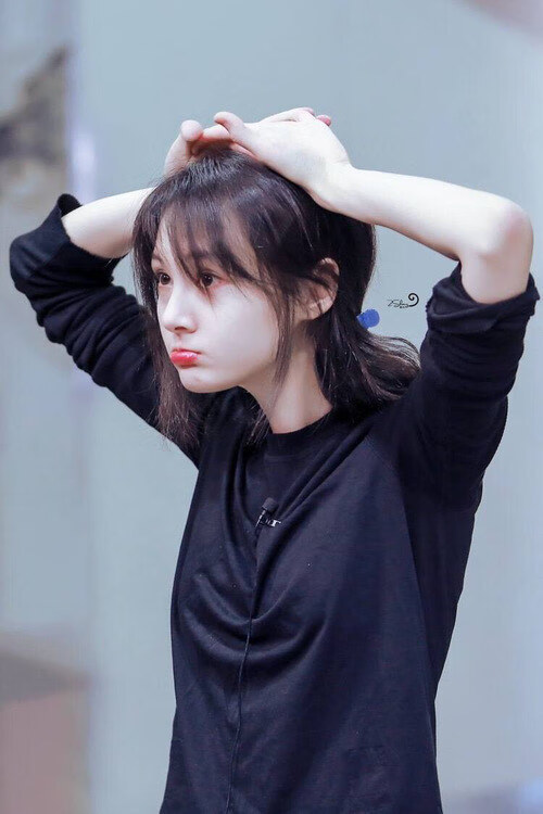 技术分析:中澳转身与划水效率对比,中澳转运