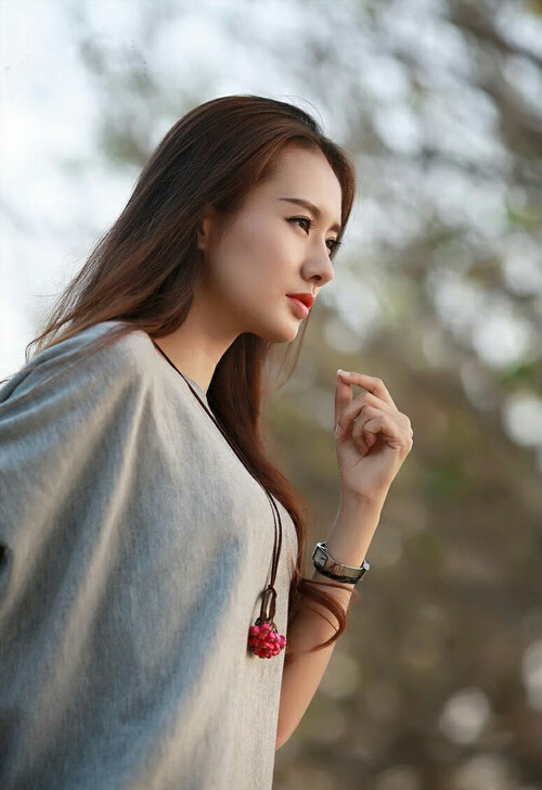 米兰体育官网平台-拜仁慕尼黑稳稳领跑德甲，冠军在望